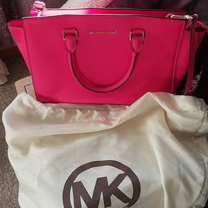 Michael Kors purse